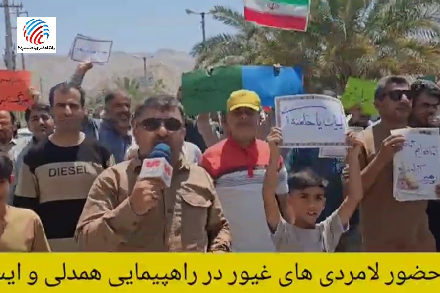 راهپیمایی «جمعه خشم و نصر» در گرمای ۵۰ درجه لامرد برگزار شد