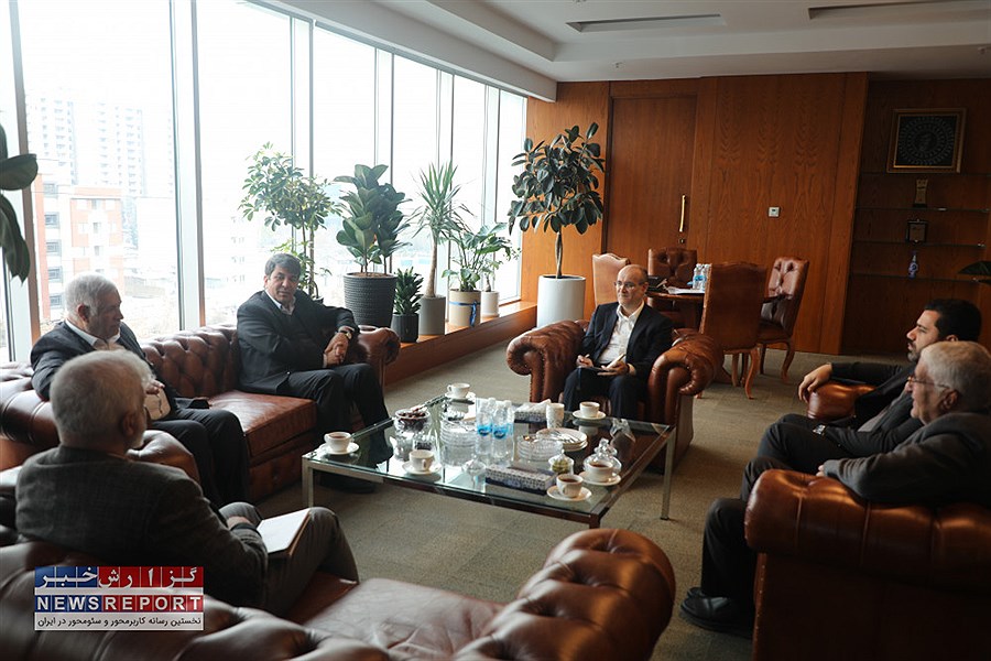 استاندار کرمان و نماینده مجلس قول مساعدت دادند: حمایت تمام‌قد از برنامه‌های احیای مؤسسه اعتباری ملل