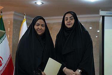 تصویر سفره امام رضا(ع) در پایتخت؛ گردهمایی خادمان آبشار عاطفه‌ها برای رفع محرومیت